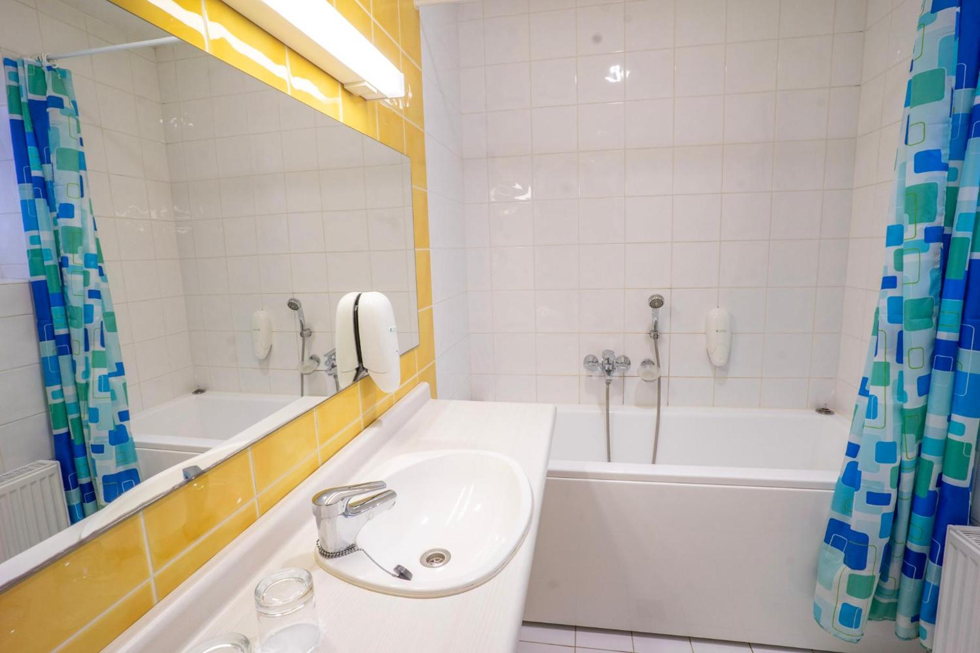 Kongo Hotel Haapsalu Exteriér fotografie